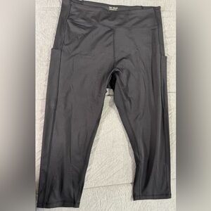 Tek Gear Women’s Black Leggings